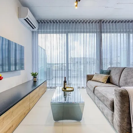 Plan Court Seaside Suites In Qawra By 360 Estates St. Paul's Bay Esterno foto