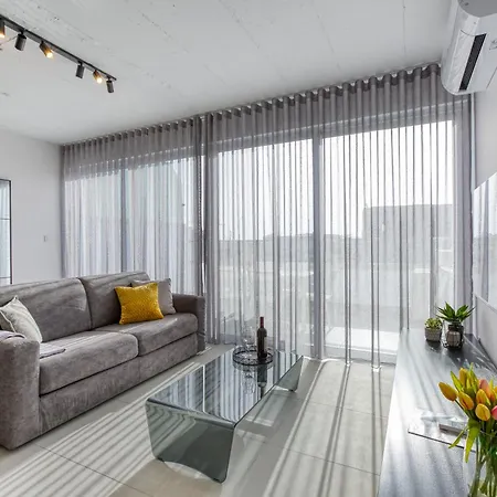 Plan Court Seaside Suites In Qawra By 360 Estates St. Paul's Bay Esterno foto
