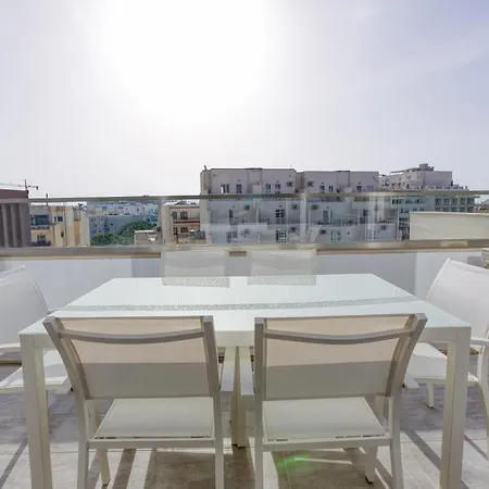 Plan Court Seaside Suites In Qawra By 360 Estates St. Paul's Bay Esterno foto